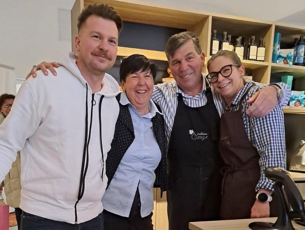 Nasmejana ekipa Delikatese Figa, ki je svoja vrata odprla marca 2016. Foto: osebni arhiv