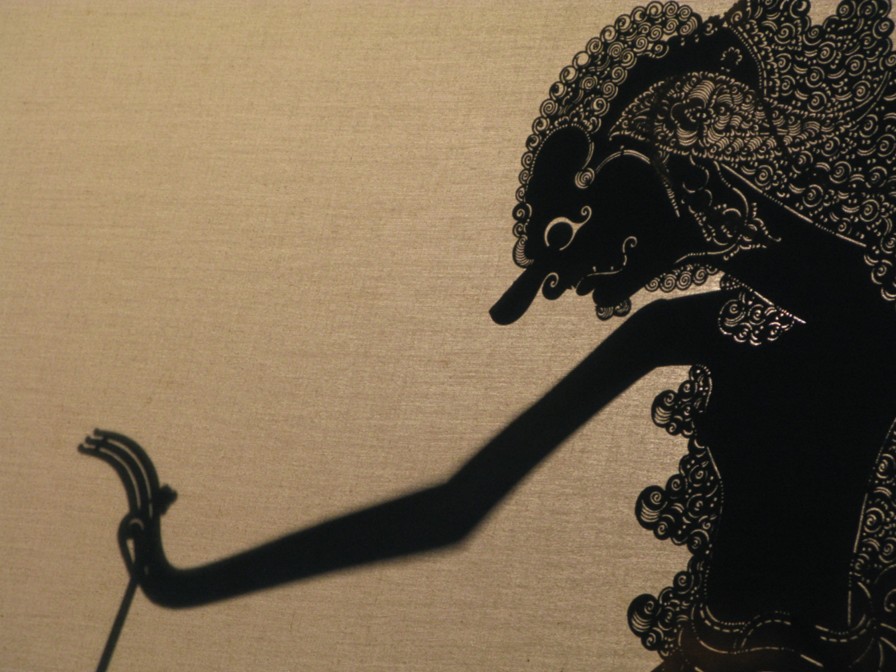 Wayang kulit, indonezijska senčna lutka, ki so jo na UNESCO-u zaščitili kot svetovno dediščino.