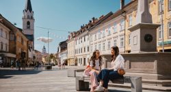 VisitKranj_Poletje v Kranju 2026_hero_v2 VisitKranj_Poletje v Kranju 2026_hero_v2